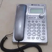 تلفن رو میزی دو خطی