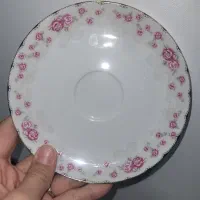 سرویس چینی ۸۳ پارچه درون بسته بندی