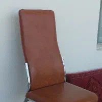 صندلی تعداد ۱۰۰عدد تقریبا