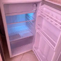 یخچال پنج فوت ایستکول
