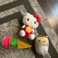 عروسک|اسباب‌بازی بچه|رشت, معلم|دیوار