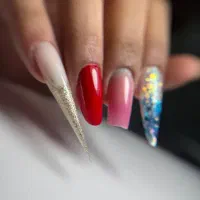 کاشت ناخن با هدیه ی ژلیش پا