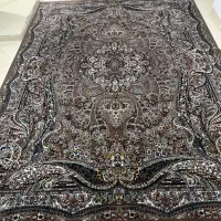 فروش فرش ۹ متری ۷۰۰ شانه در حد نو و شیک
