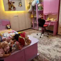تخت و تشک میز تحریر ویترین در حد نو|تخت و سرویس خواب|قم, انسجام|دیوار