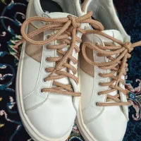 کتونی سایز 40