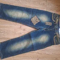 تعدادی شلوار لی دخترانه زنانه