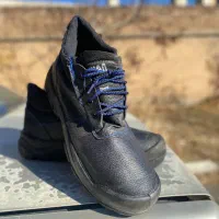 کفش کار نسوز|کیف، کفش، کمربند|نقده, |دیوار