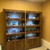 فروش کمد سه تیکه آرایشگاهی و صندلی برقی اصلاح