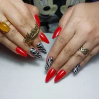 مدل کاشت و ترمیم ناخن و اموزش