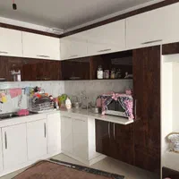 آپارتمان ۸۵ متری ۱ خوابه طبقه ۲ واقع در مرکز شهر