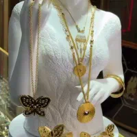 استند گردان برقی (برای تولید محتوا و نمایش محصول)|فروشگاه و مغازه|تهران, فلسطین (میدان انقلاب)|دیوار