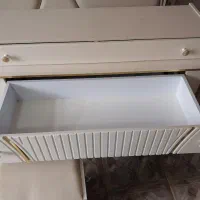 سرویس خواب|تخت و سرویس خواب|قروه, |دیوار