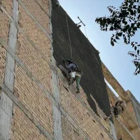 سیمانکاری دیوار با طناب، پیچ رولپلاک. نماشویی