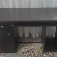 میز تحریر مطالعه و کامپیوتر