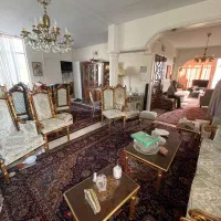 خیابان-ولیعصر-130-متر-نورگیر-از-3-طرف