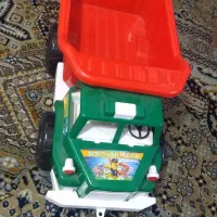 کامیون اسباب بازی