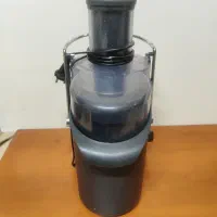 دستگاه آبمیوه گیری در حد نو