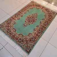 قالیچه دستباف زمینه سبز کرمان|فرش|تهران, اکباتان|دیوار