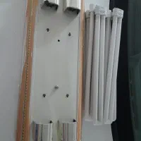 تعدادی لامپ همراه قابش