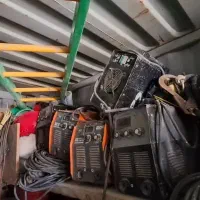 لوازم کارگاهی همراه با کانکس