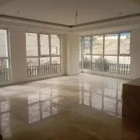 آپارتمان ۱۳۳متری/سالن پرده‌خور/شیک و لوکس