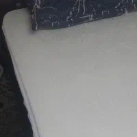 تخت تک نفره فلزی-چوبی نو|تخت و سرویس خواب|تهران, خزانه|دیوار