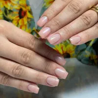 خدمات کاشت ناخن|خدمات آرایشگری و زیبایی|رشت, استادسرا|دیوار