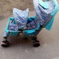 کالسکه دوقلو