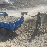 شن و ماسه .نخودی بادامی و خاک با نیسان .مناسب|خدمات حمل و نقل|زهک, |دیوار