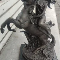 مجسمه برنز خارجی سنگین وزن