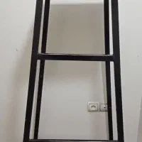 چهار پایه فلزی