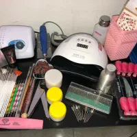 وسایل کاشت ناخن|آرایشگاه و سالن‌های زیبایی|بومهن, |دیوار