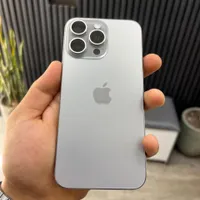 اپل iPhone 15 Pro Max با حافظهٔ ۲۵۶ گیگابایت