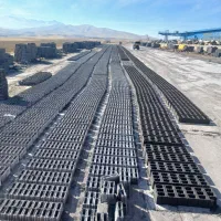 بلوک  سیمانی و پوکی  مجید