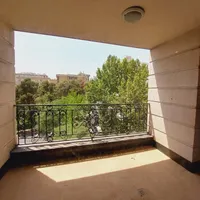 نوریان ۱۷۰متر ۳خواب ۲جهت نور ارتفاع سقف ۳٫۵