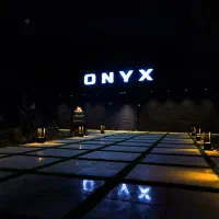 نیروی آقا - کار در کافه باشگاه ورزشی