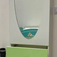 کمد ایینه دار