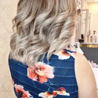 خدمات رنگ مو و بافت مو|خدمات آرایشگری و زیبایی|خرمآباد, |دیوار