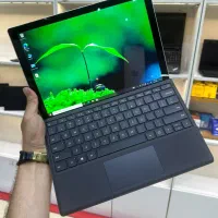 تمیز در حد آک رم8 Surface pro 6 لپتاپ