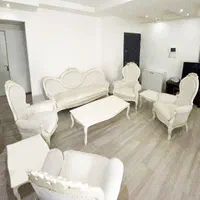 مبلمان کلاسیک به همراه میز نهارخوری