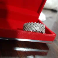 انگشتر نقره طرح برلیان نگین اتمی