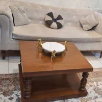 فروش نیم ست ۵ نفره به همراه میز وسط