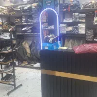 مانکن، اینه، میز پیشخوان، پروفیل