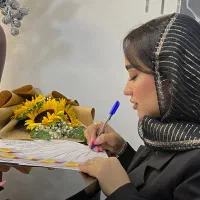 آموزش کاشت ناخن مجازی ۴۹۹ هزار تومن