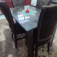 سلام دوستان میز نهار خوری چهار نفره تمیز