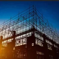 استخدام پیمانکار بنایی و کارگر روزمزد