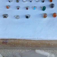 ۱۸ انگشتر قدیمی یکجا بفروش میرسد