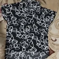 تعدادی شومیز زنانه|لباس|ساری, |دیوار