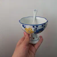 بستنی خوری