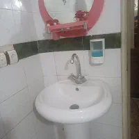 روشویی با شیر همراه با آینه